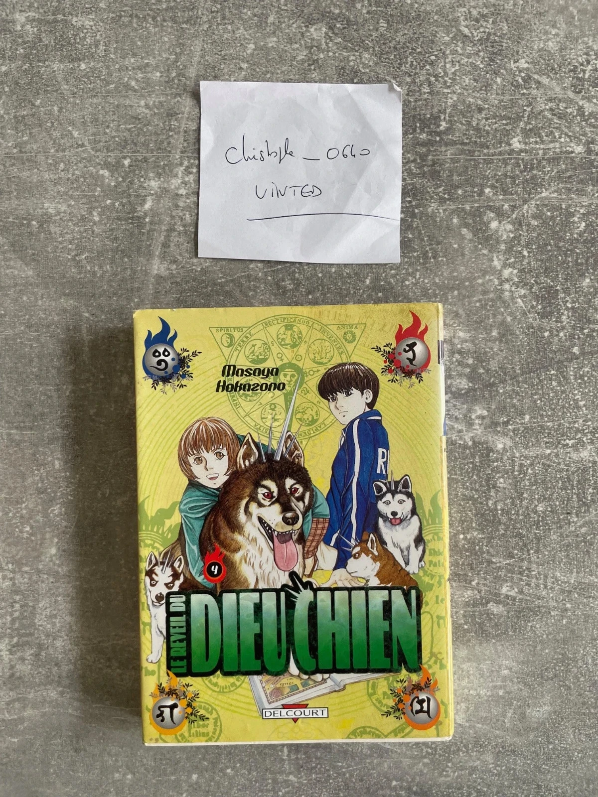 Manga Le réveil du Dieu chien tome 4 version française.